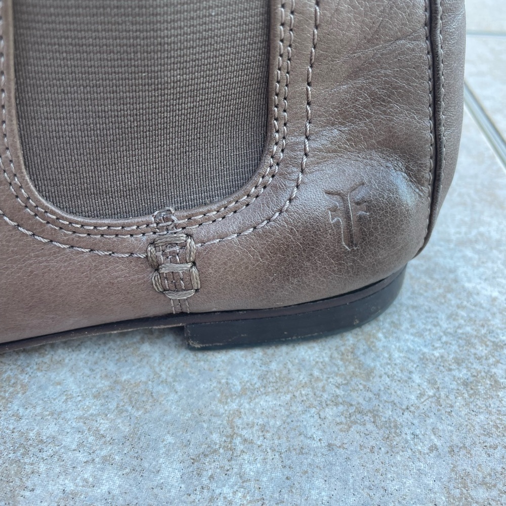 Frye Jillian Chelsea boots - Picture 7 of 11